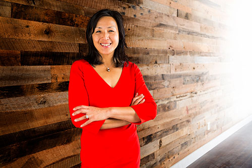 Ting Xu founded Evergreen Enterprises in 1993 and currently serves as Chairman of the Board. From a small decorative flag line, Evergreen has grown to be one of the leading gift, garden, and home decor companies in North America, with over 1,400 employees.