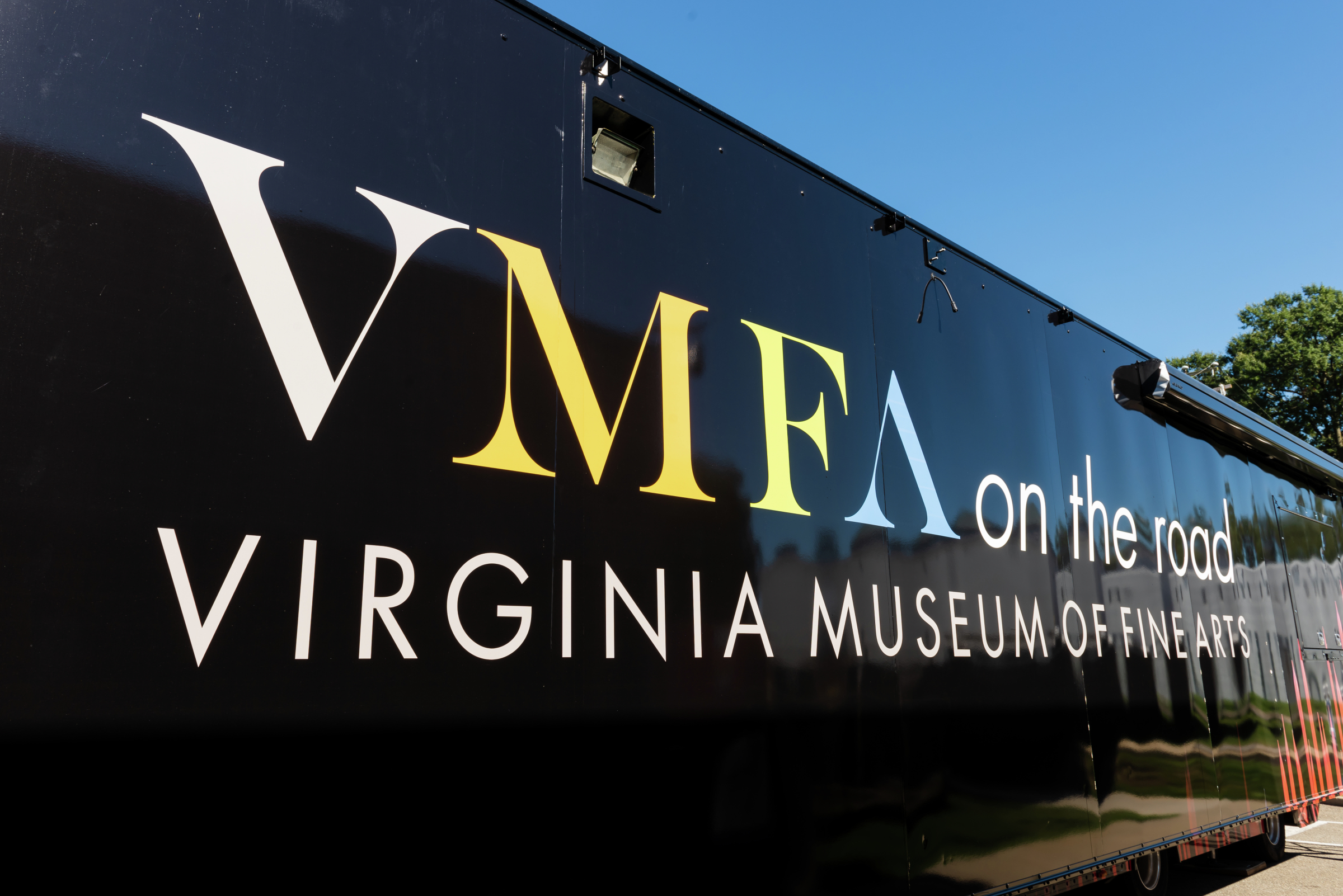 Photo by David Stover © Virginia Museum of Fine Arts. The VMFA Artmobile, October 2018.